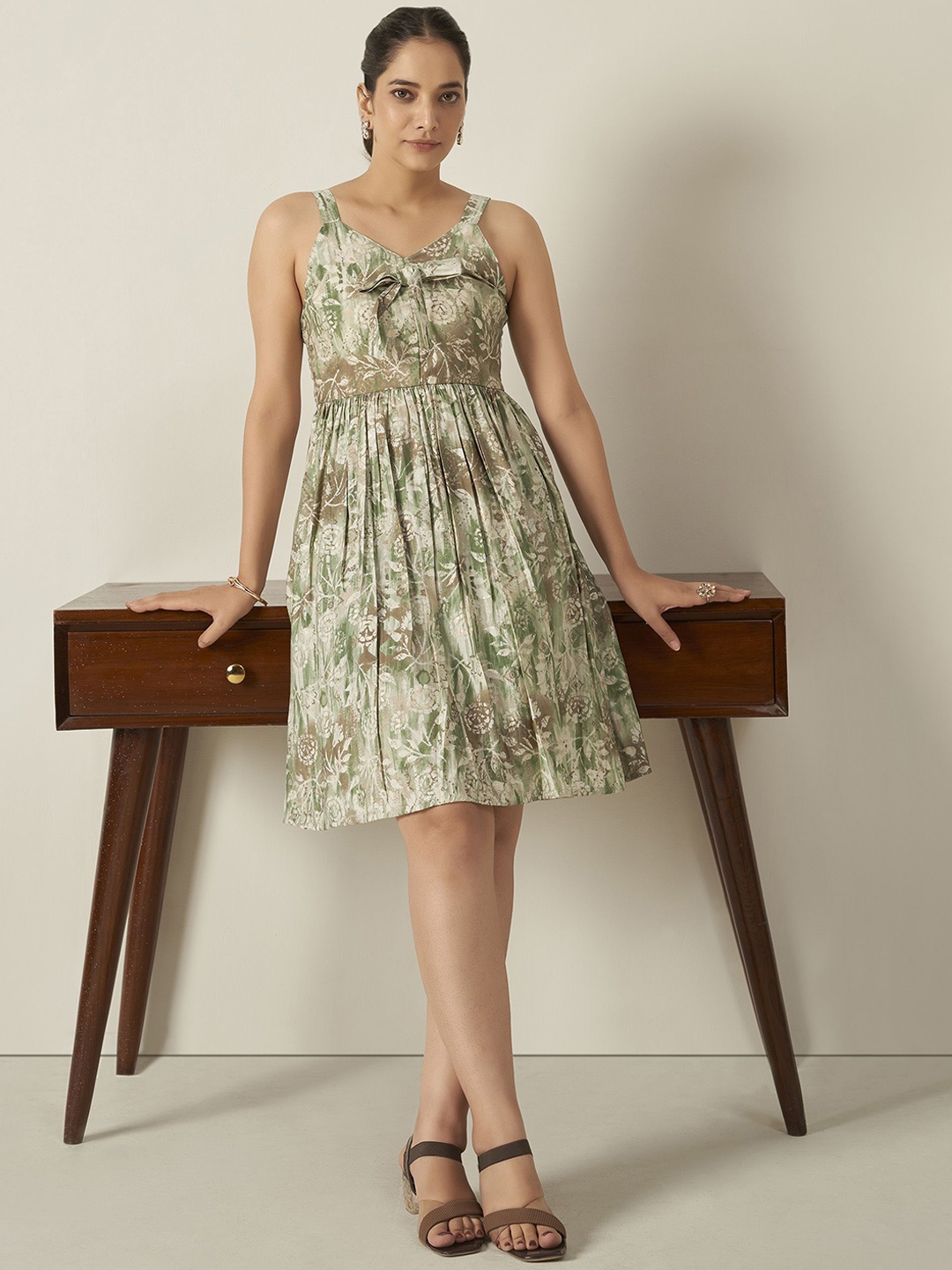 

Anouk Women's Floral Printed Sleeveless Fit & Flare Knee Length Ethnic Dress, Green