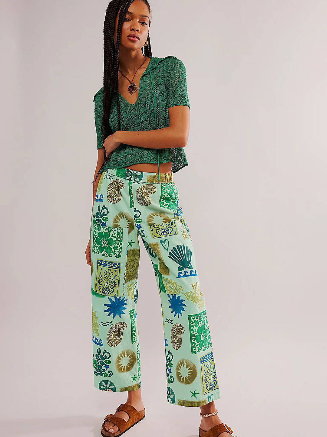 

LULU & SKY Women Floral Printed Straight Fit Trousers, Green