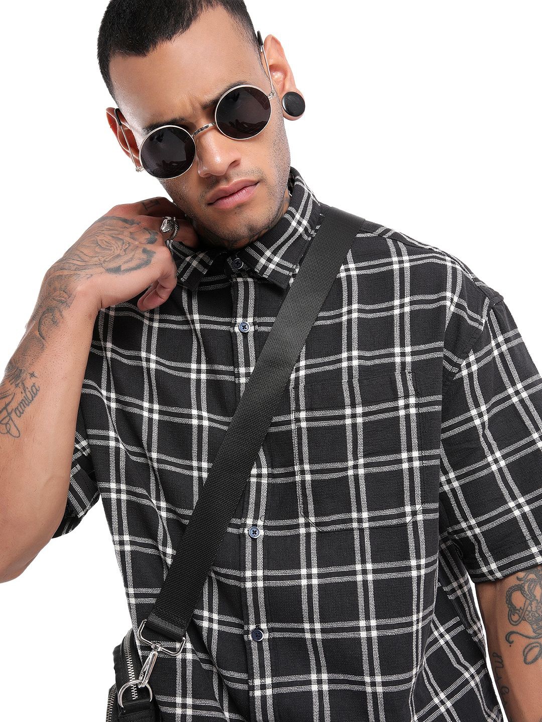 

WROGN Men Spread Collar Tartan Checked Cotton Oversized Casual Shirt, Black