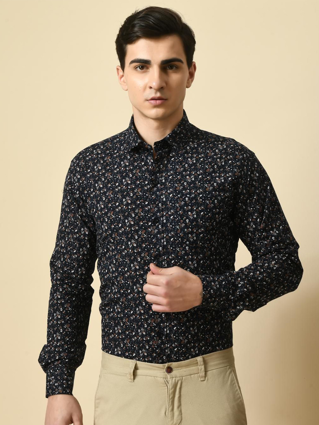 

PEBCO Men Classic Spread Collar Floral Printed Cotton Slim Fit Casual Shirt, Black
