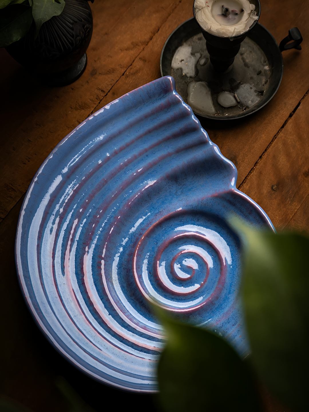 

AMALAFIEE CERAMICS Blue Textured Microwave Safe Ceramic Plate