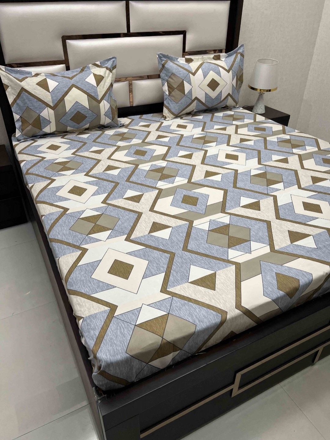 

Pure Decor amulya Blue & Cream Geometric Microfiber Queen Bedsheet with 2 Pillow Covers