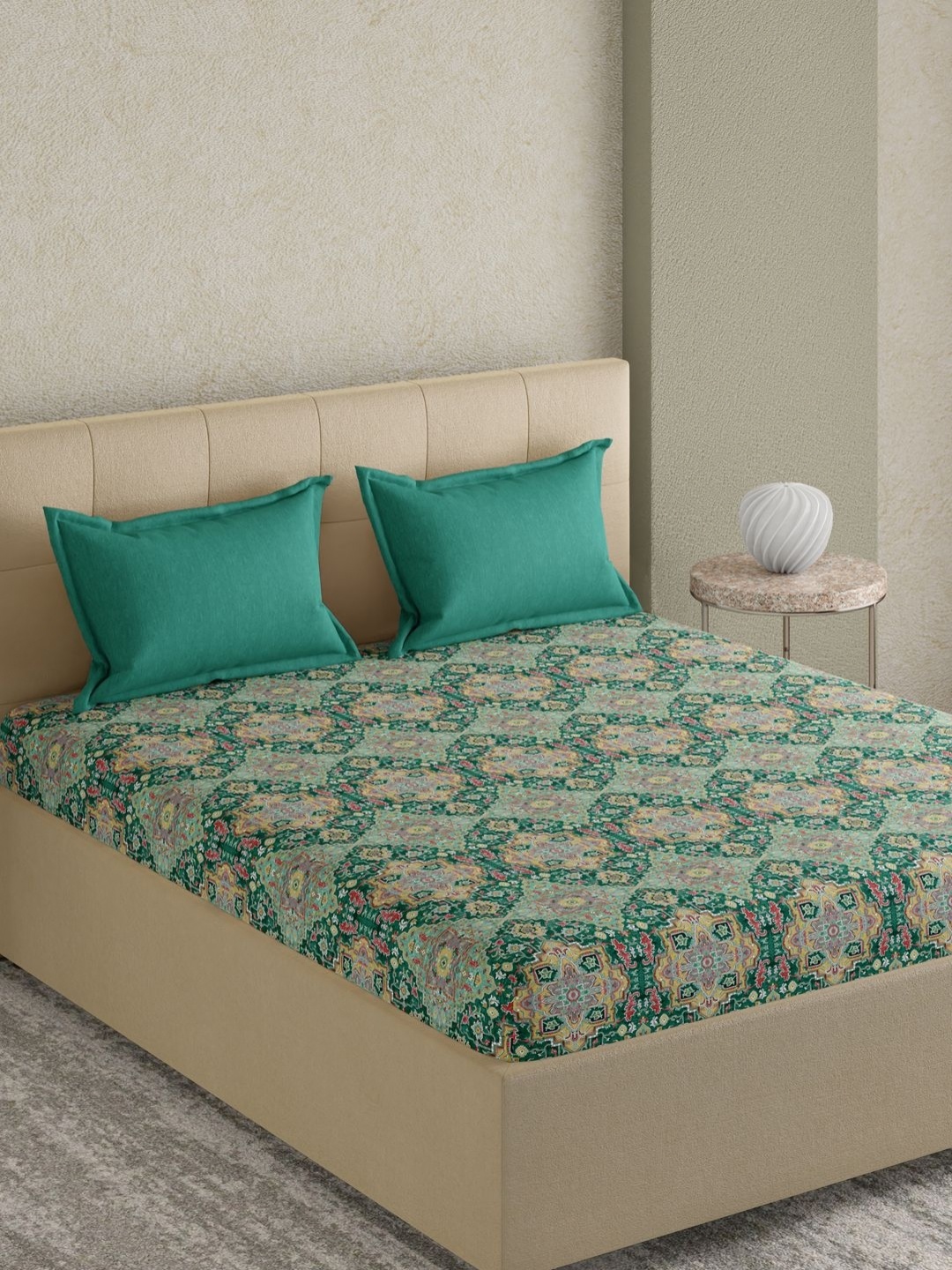 

GM Green & Brown Graphic Printed Cotton 210 TC King Bedsheet with 2 Pillow Covers