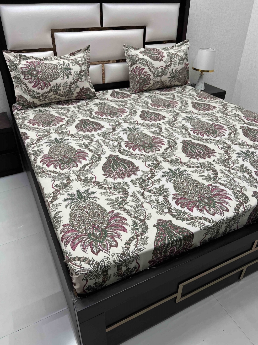 

Pure Decor Amulya White Ethnic Motifs Microfiber 230 TC Queen Bedsheet & 2 Pillow Covers