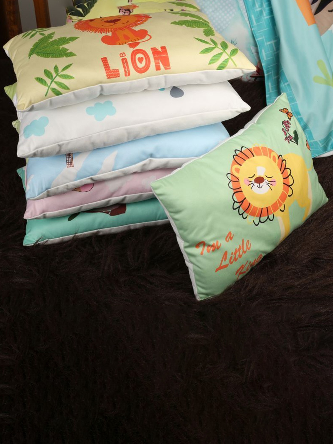 

NEW COMERS Infants Printed Baby Pillow, White