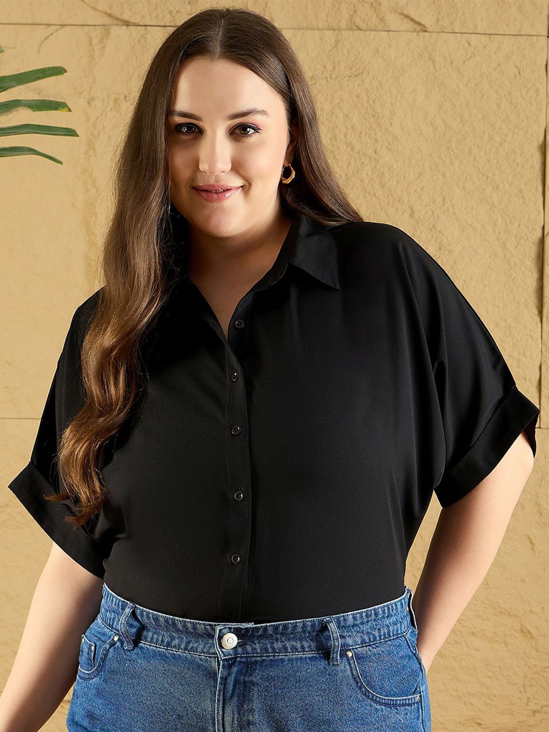 

Berrylush Curve Plus Size Women Spread Collar Solid Casual Shirt, Black