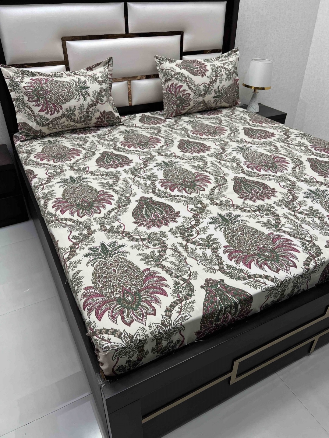 

Pure Decor amulya White Ethnic Motifs Microfiber Queen Bedsheet with 2 Pillow Covers