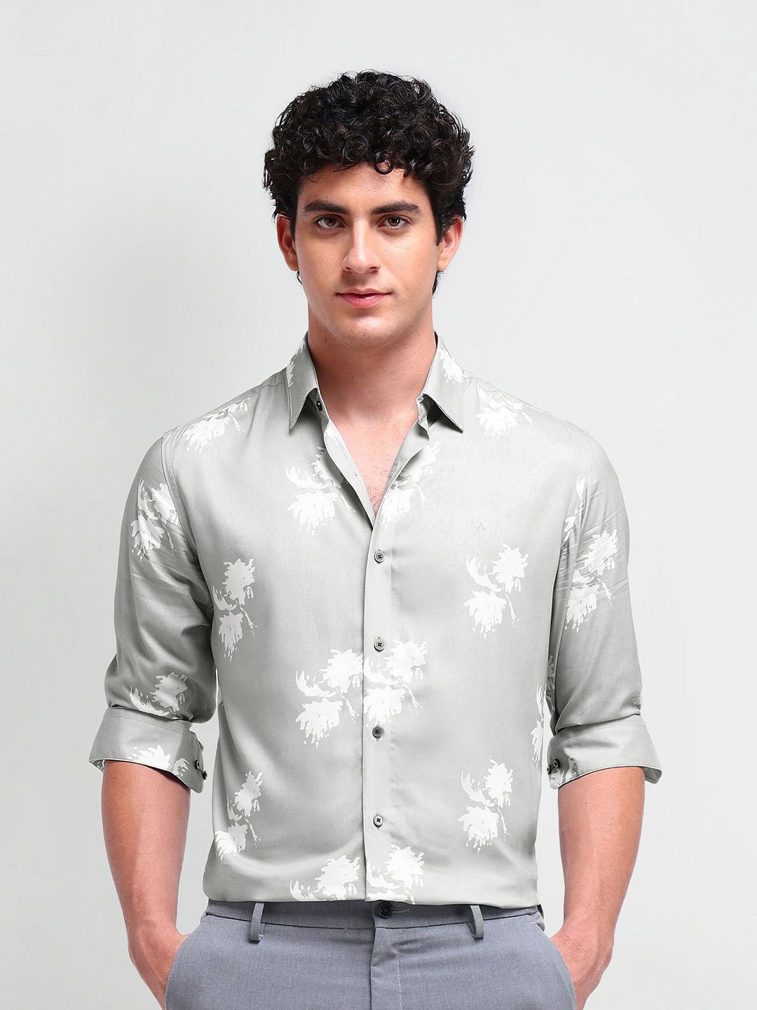 

Arrow New York Men Comfort Spread Collar Floral Printed Cotton Slim Fit Formal Shirt, Grey