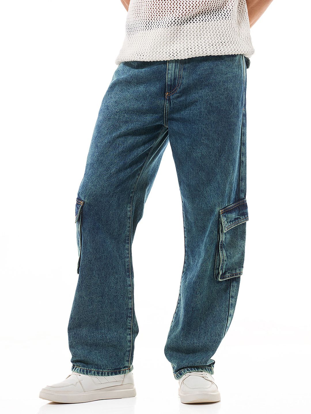 

Bewakoof Men Straight Fit Cargo Jeans, Blue