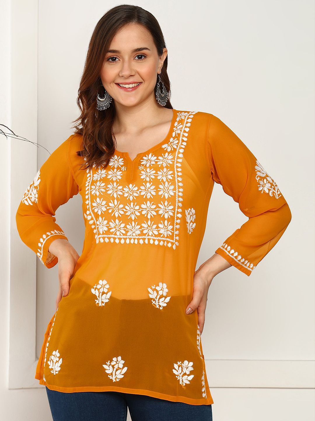 

VAHSON Women Floral Embroidered Chikankari Kurti, Orange