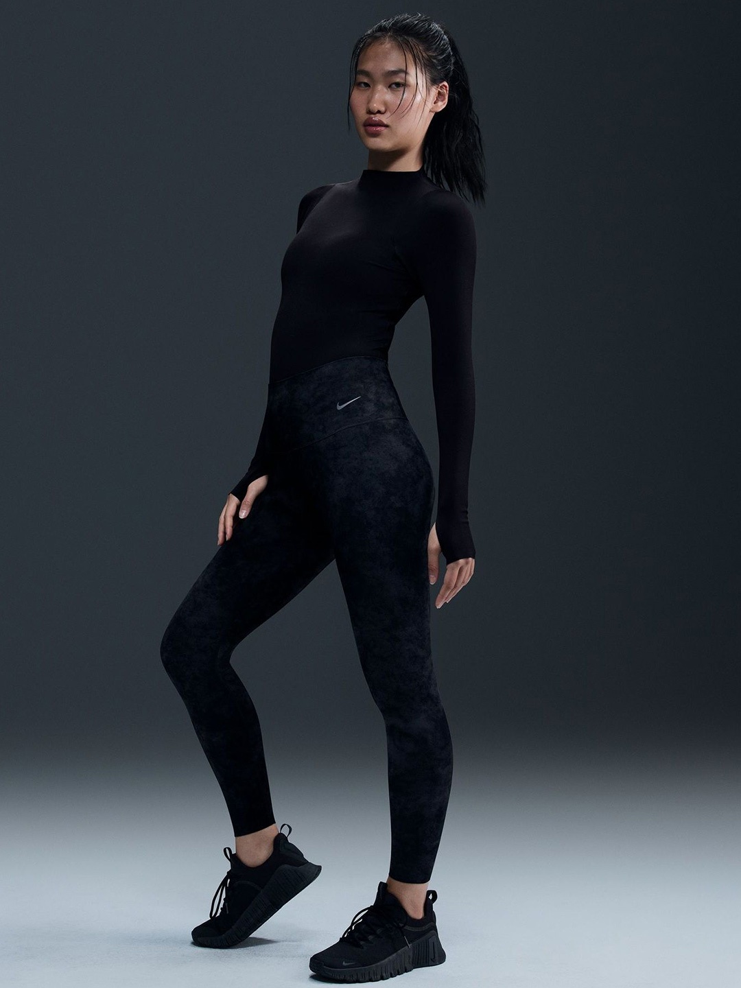 

Nike Zenvy Women's Dri-FIT Long-Sleeve Top, Black