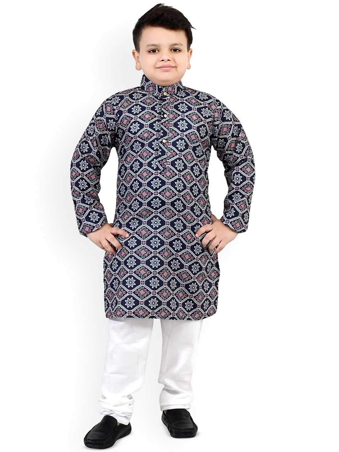 

Arshia Fashions Boys Geometric Printed Regular Straight Kurta with Pyjamas, Blue