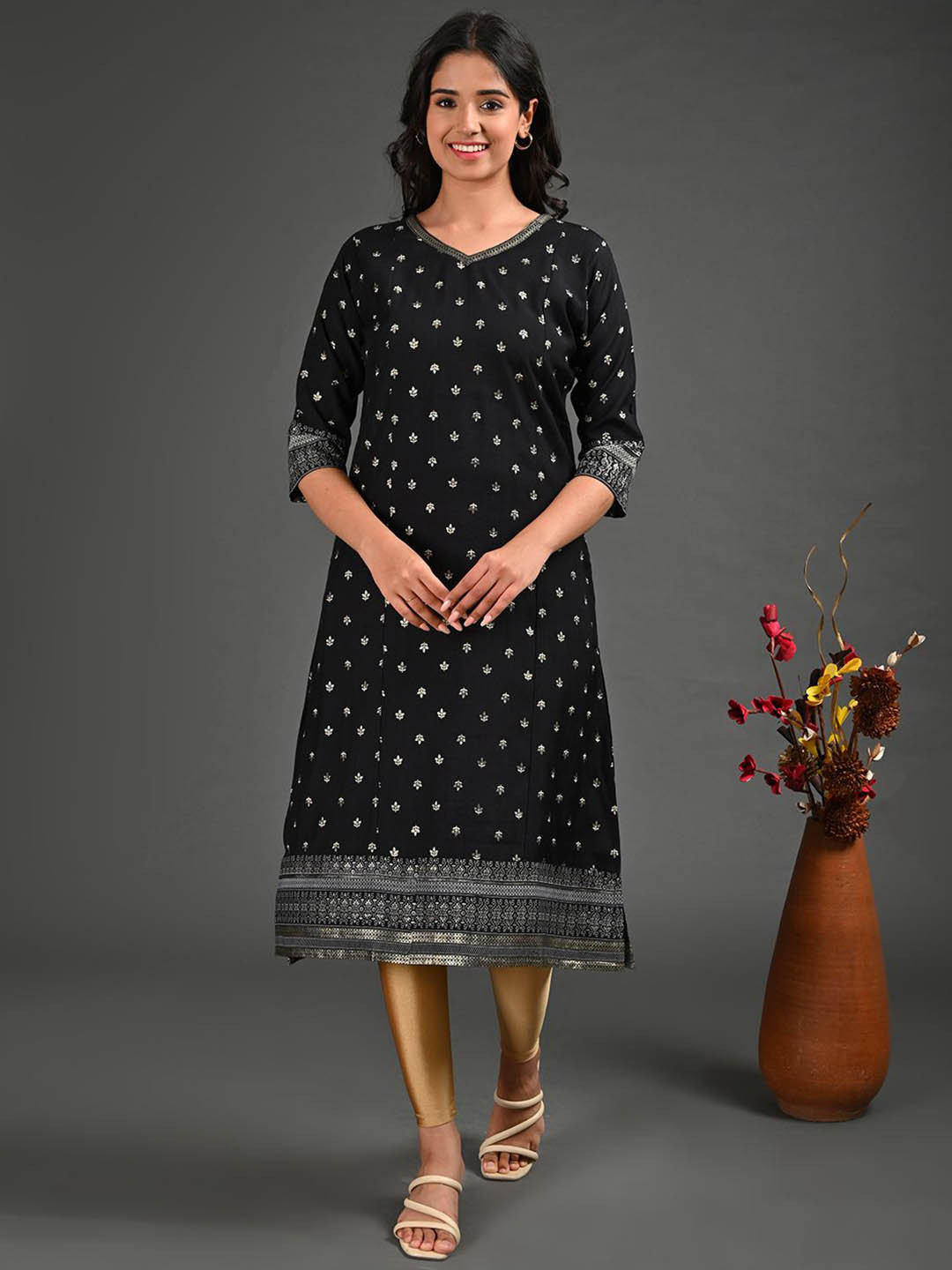 

GOLDSTROMS Geometric Printed Silk A-Line Kurta, Black
