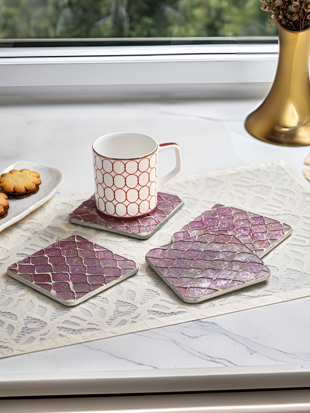 

Troveas Pink & Cream 4 Pieces Wooden Mosaic Coasters