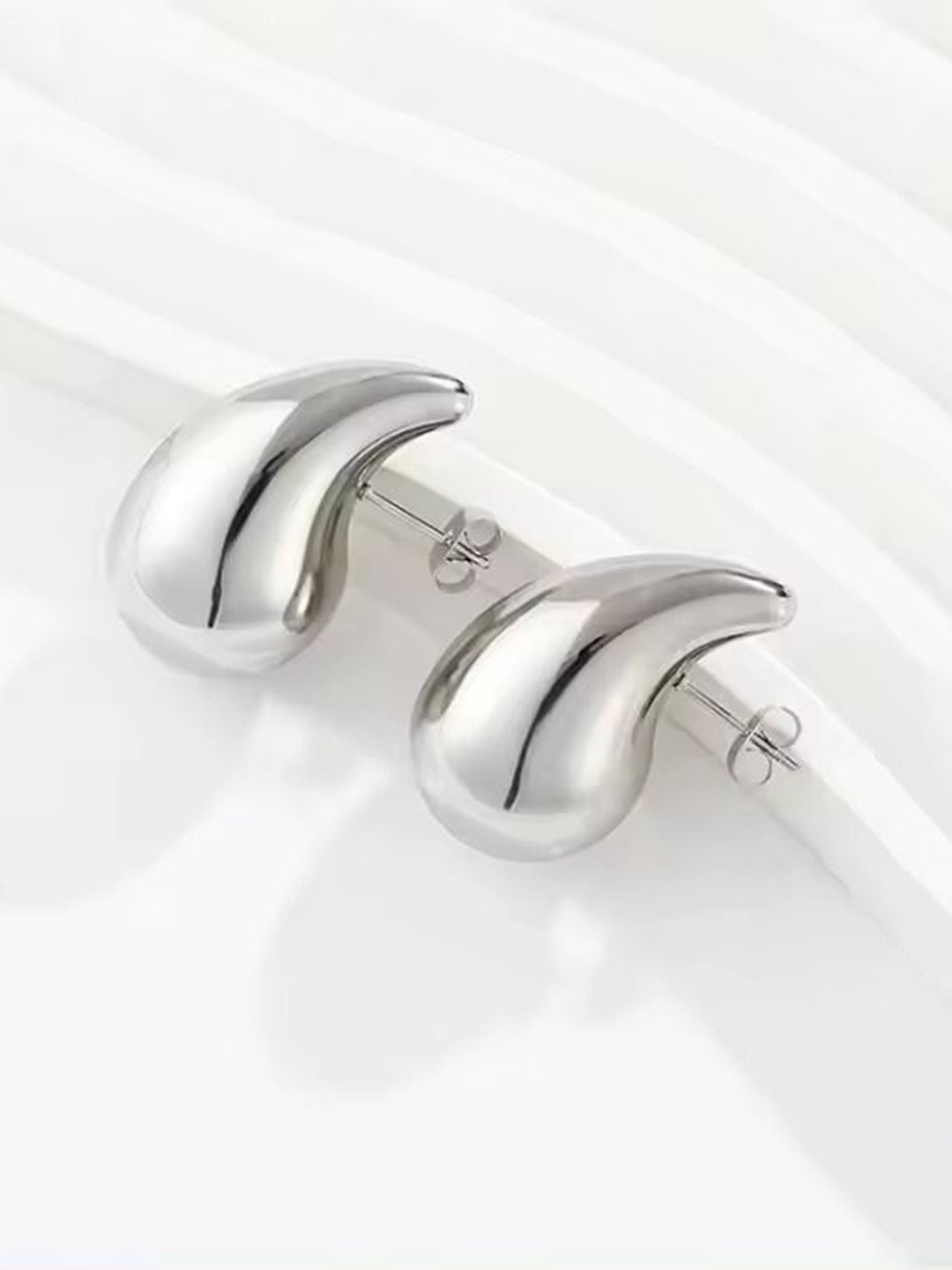 

DIVASTRI Silver Plated Stainless Steel Teardrop Shaped Studs