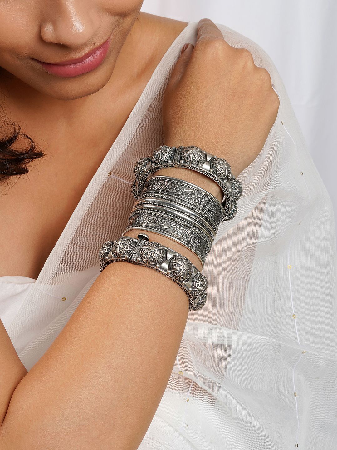 

TEEJH Aayakshima Set Of 3 Oxidised Stacked Bangle Style Bracelets, Silver