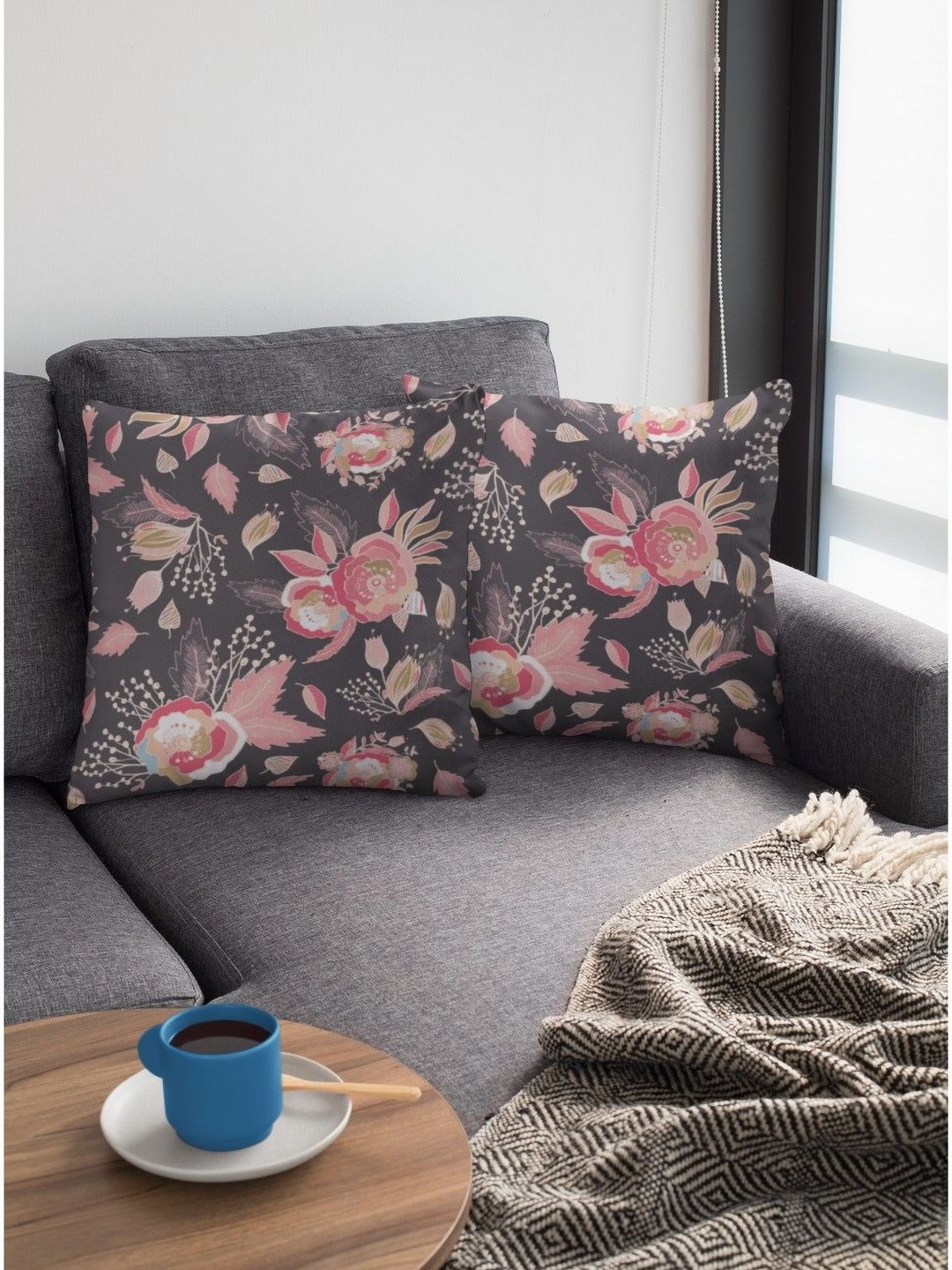 

THEYAYACAFE Black & Pink 2 Pieces Floral Printed Velvet Square Cushion Covers