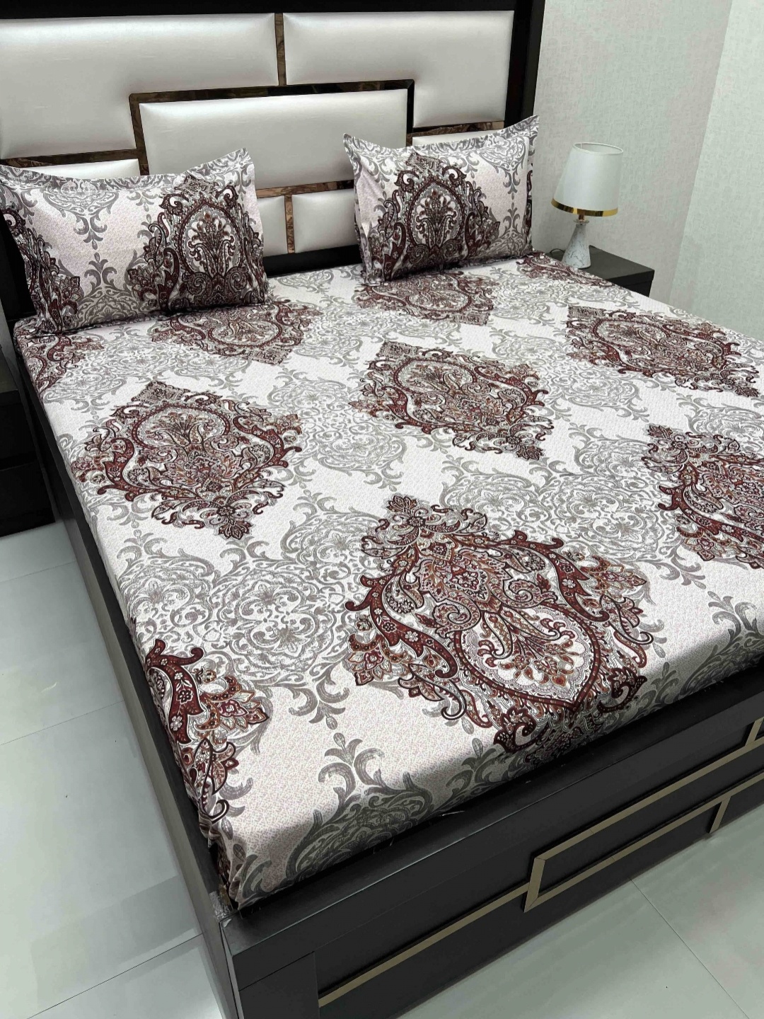 

Pure Decor Amulya Maroon Ethnic Motifs 230 TC Microfiber Queen Bedsheet & 2 Pillow Covers