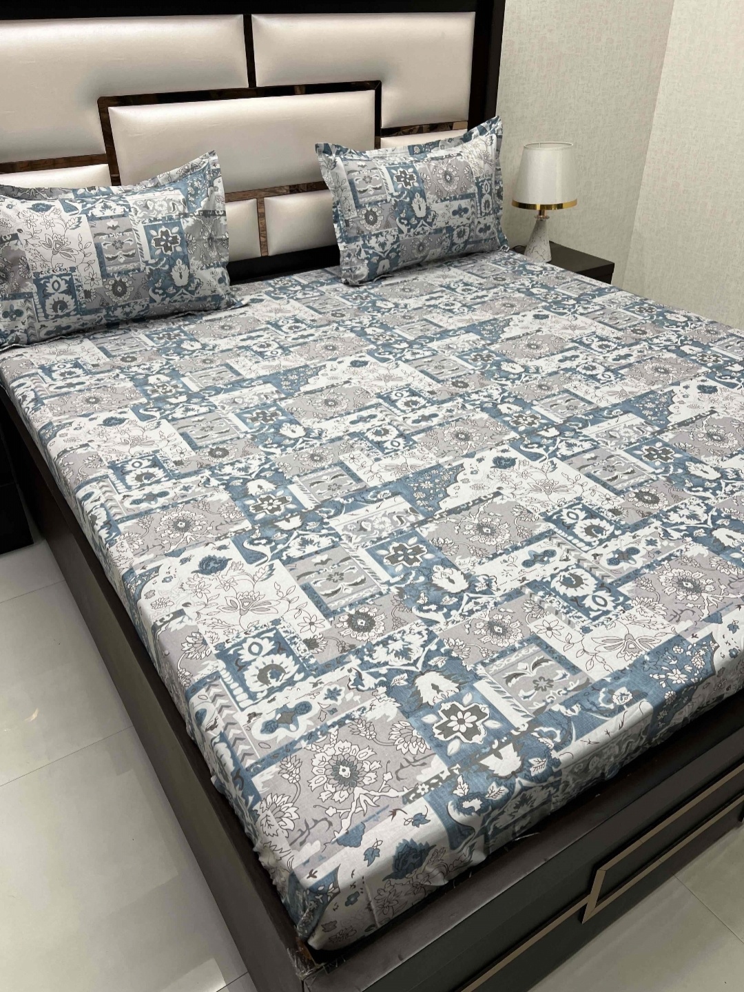 

Pure Decor Royal Velar Blue Floral Pure Cotton 400 TC King Bedsheet & 2 Pillow Covers