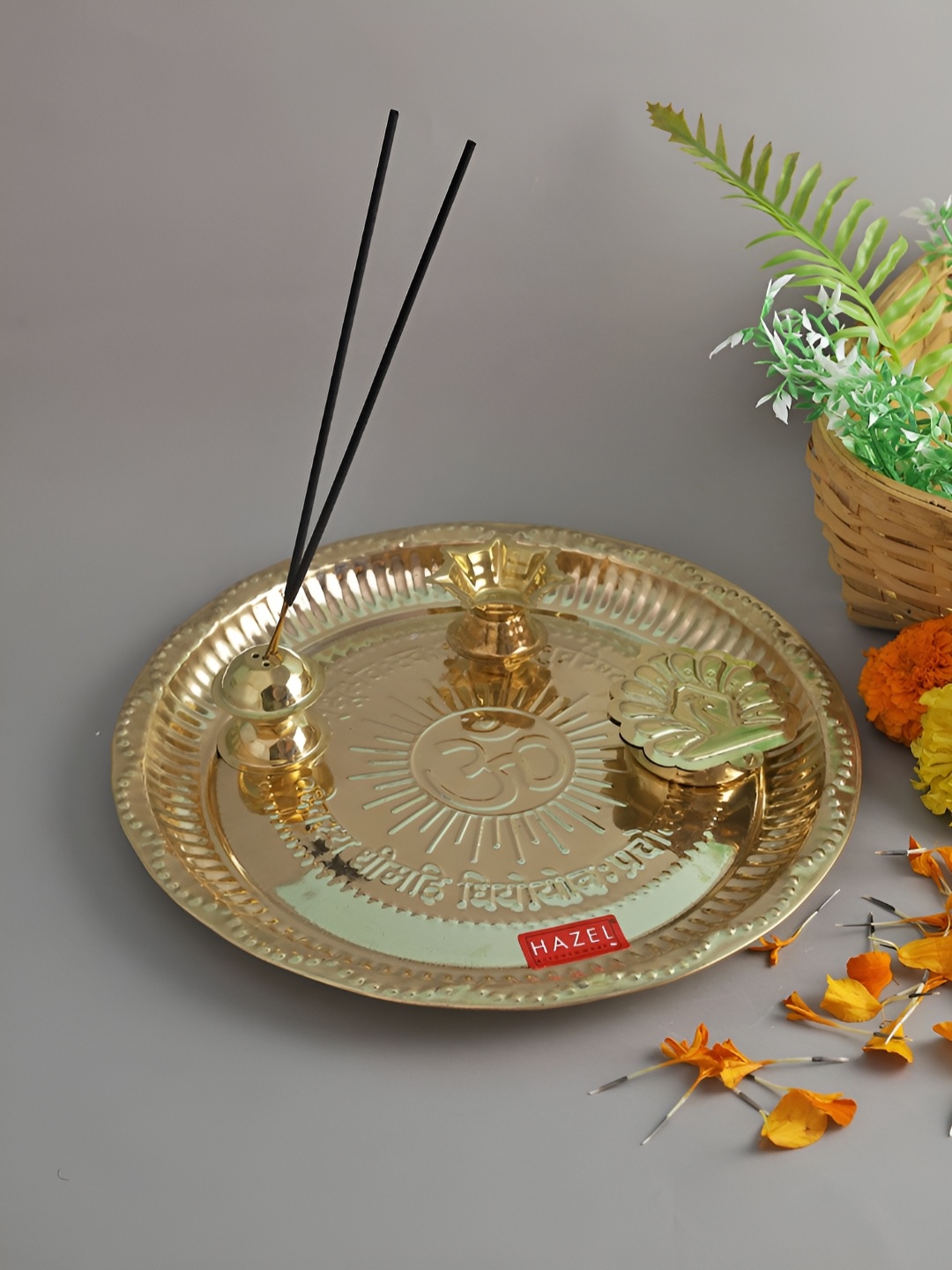 

HAZEL Gold Toned Textured Pooja Thali