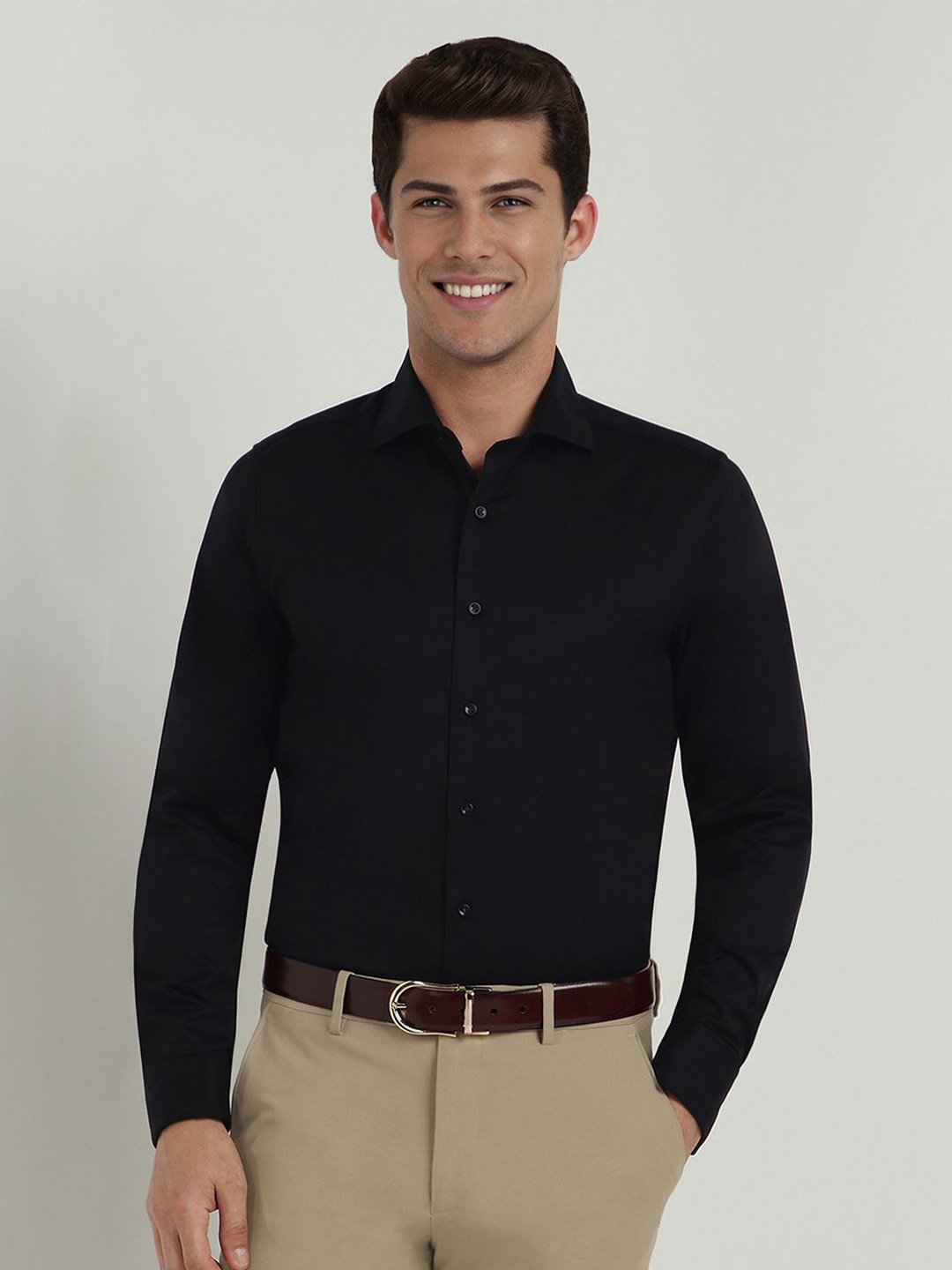 

Allen Solly Sport Men Spread Collar Solid Cotton Slim Fit Formal Shirt, Black