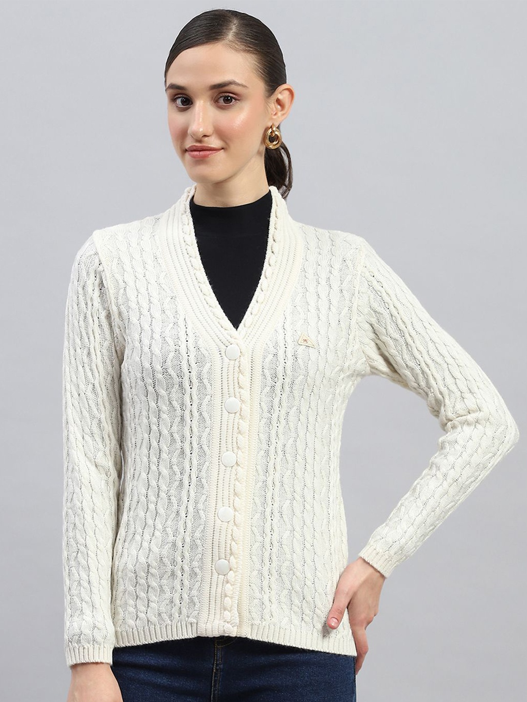 

Monte Carlo Women Woollen Self Design V Neck Cardigan, White