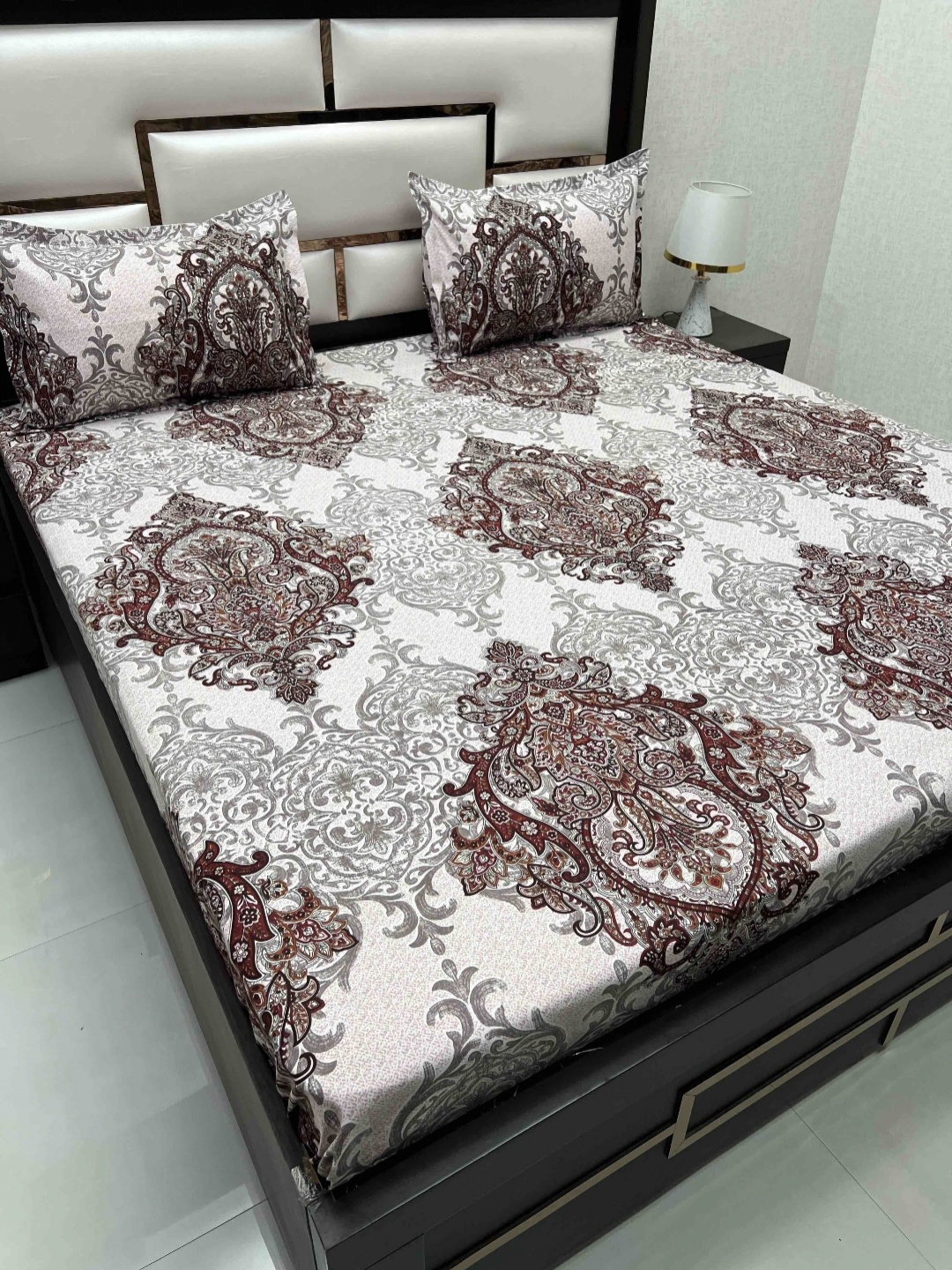 

Pure Decor Amulya Maroon Ethnic Motifs 350 TC Microfiber Queen Bedsheet & 2 Pillow Covers