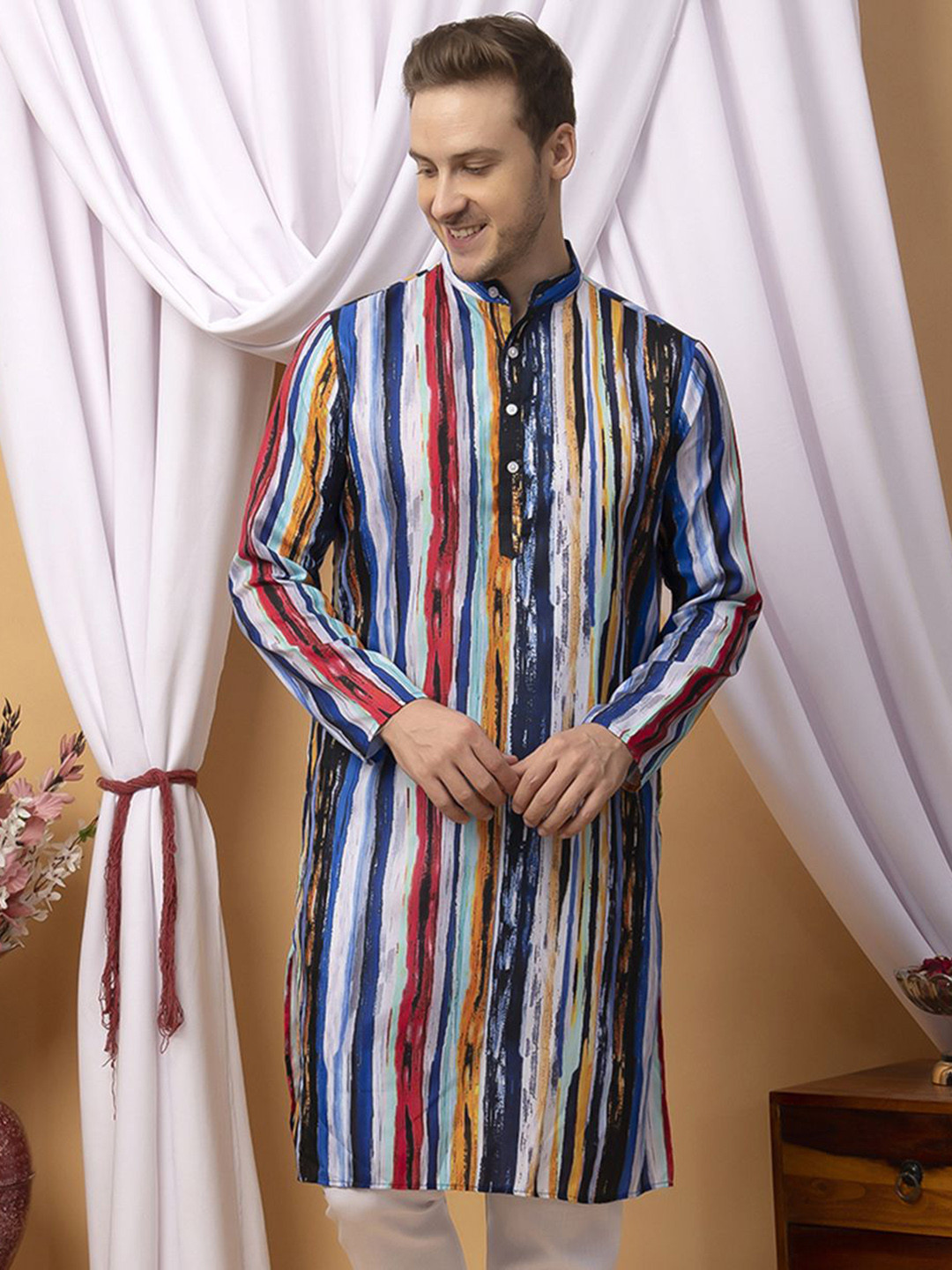 

Hangup Abstract Printed Mandarin Collar Straight Kurta, Navy blue