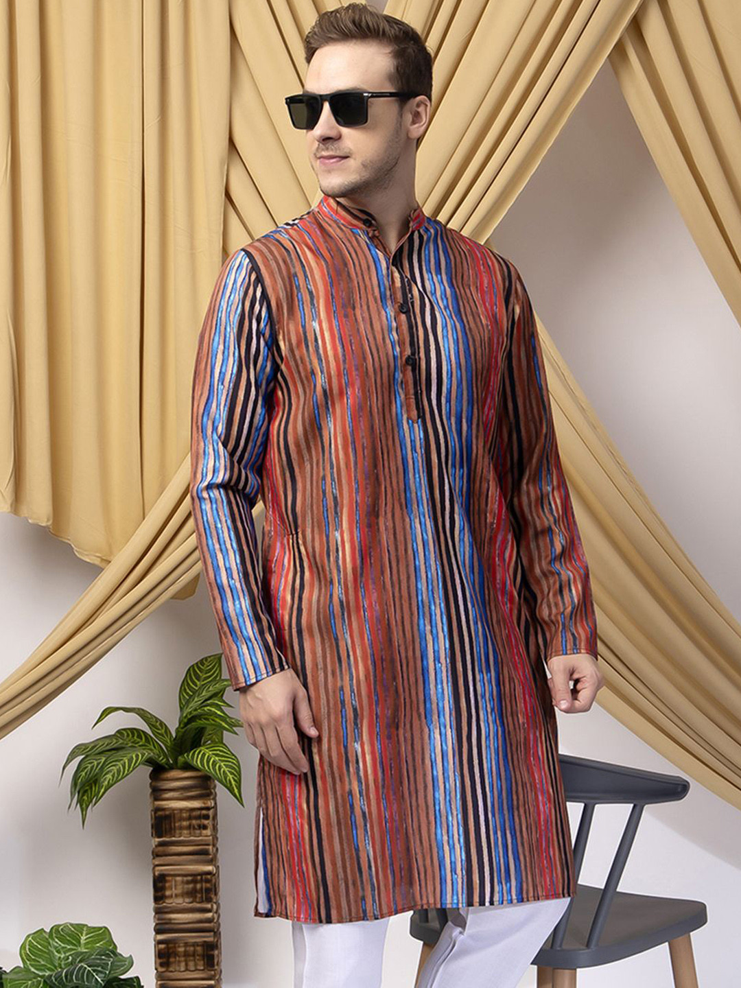 

Hangup Striped Printed Mandarin Collar Kurta, Brown