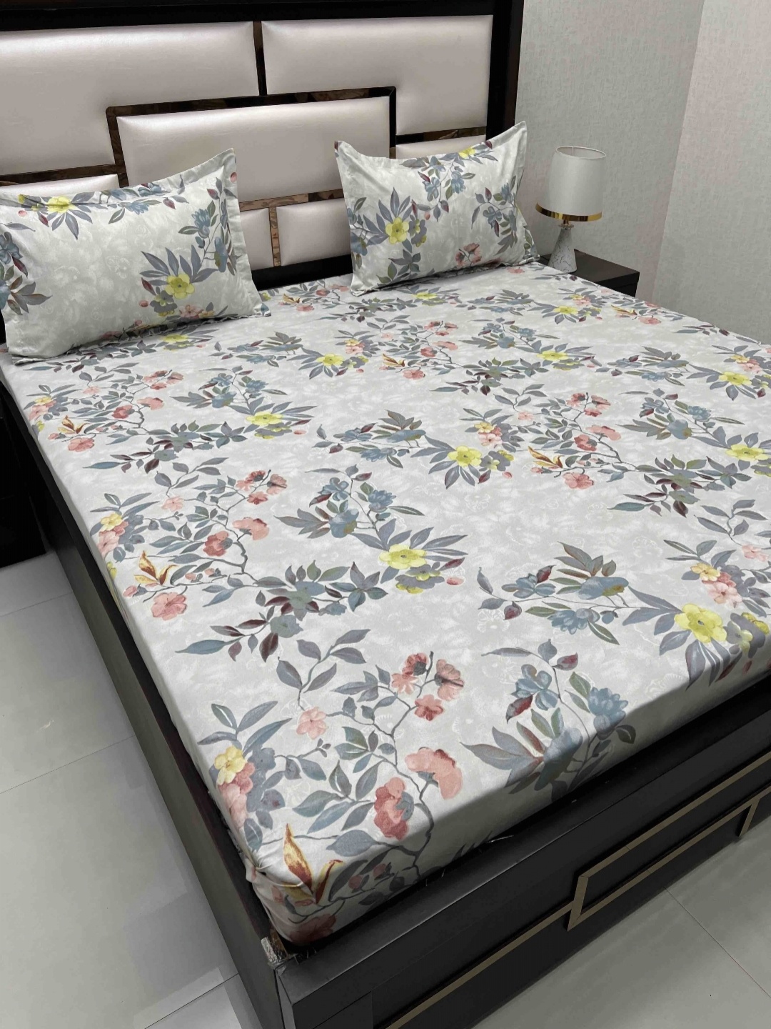 

Pure Decor Queen Size Double Bed Bedsheet With 2 Pillow Covers 90in X 100in,228cm X 254cms, Grey