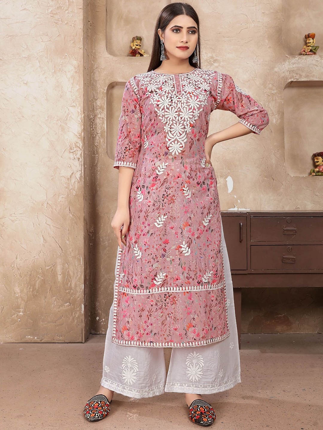 

Aika Floral Embroidered Regular Chikankari Straight Kurta with Palazzos, Peach