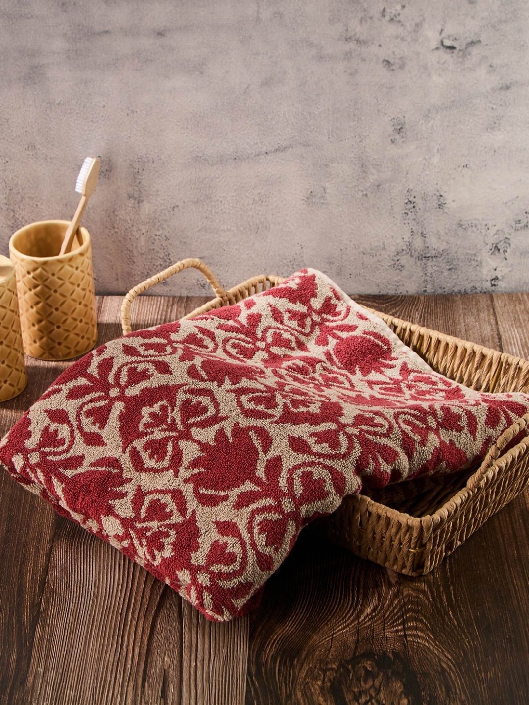 

Fabindia Red & Grey Printed Cotton 570 GSM Bath Towel