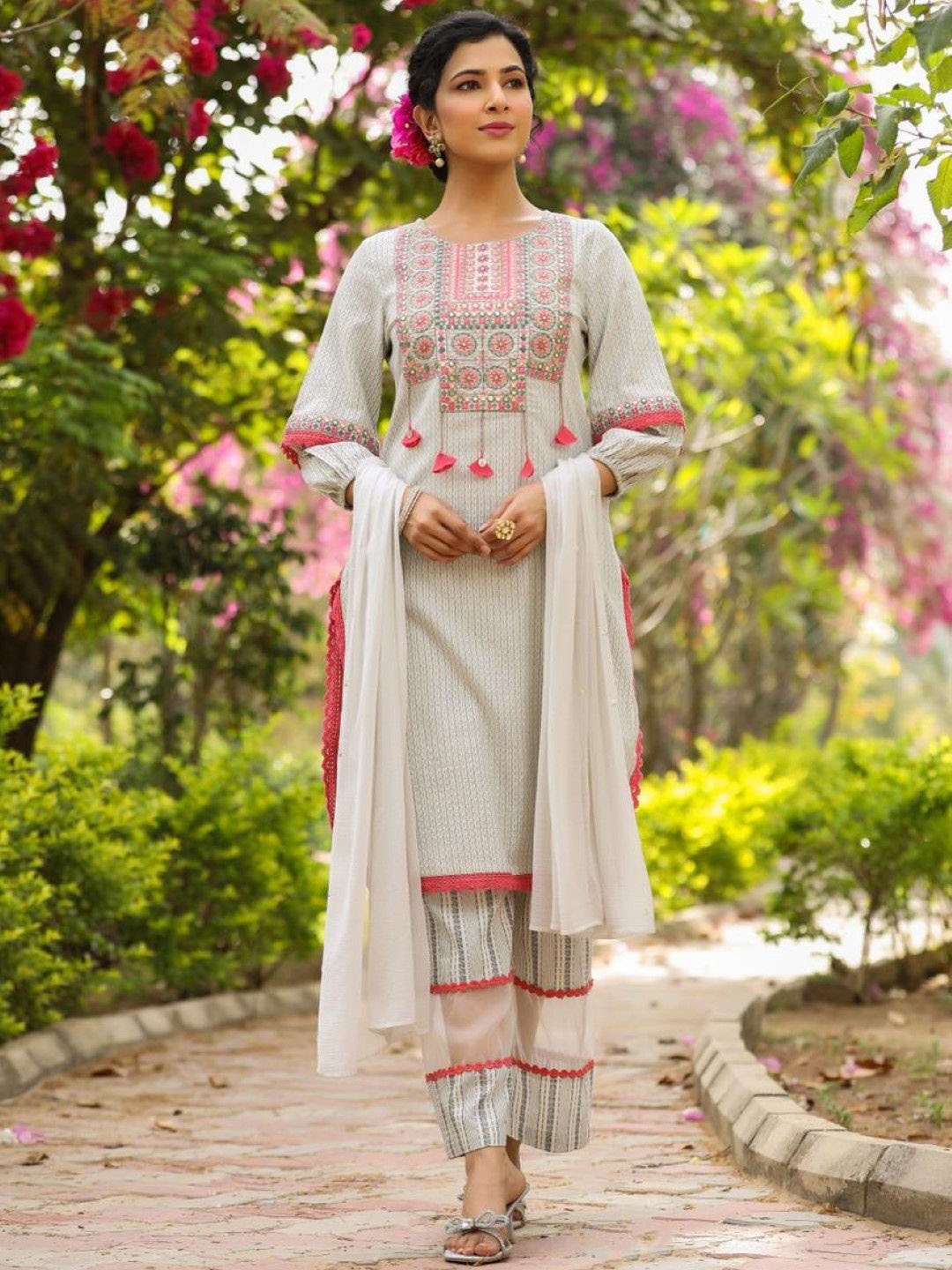 

AUTUMN LANE Embroidered Regular Pure Cotton Straight Kurta with Trousers & Dupatta, Grey