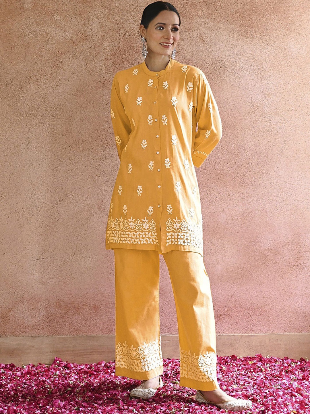

LADY SHOPI Ethnic Motifs Embroidered Thread Work Kurta with Palazzo, Yellow