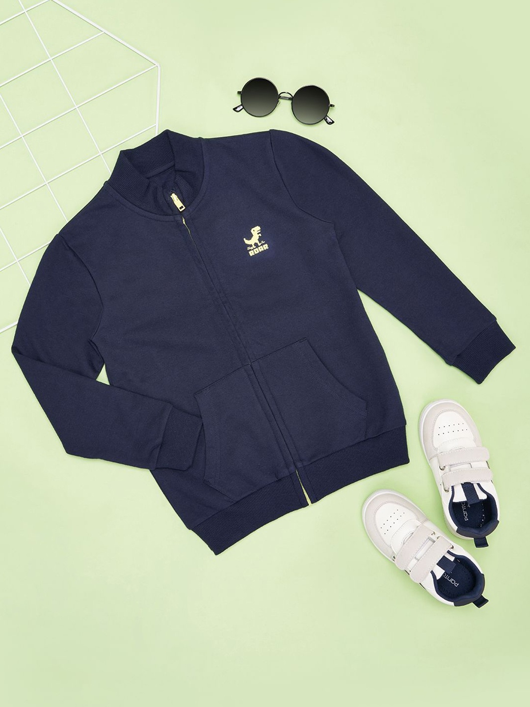 

Pantaloons Junior Boys Solid Mandarin Collar Pure Cotton Sweatshirt, Navy blue