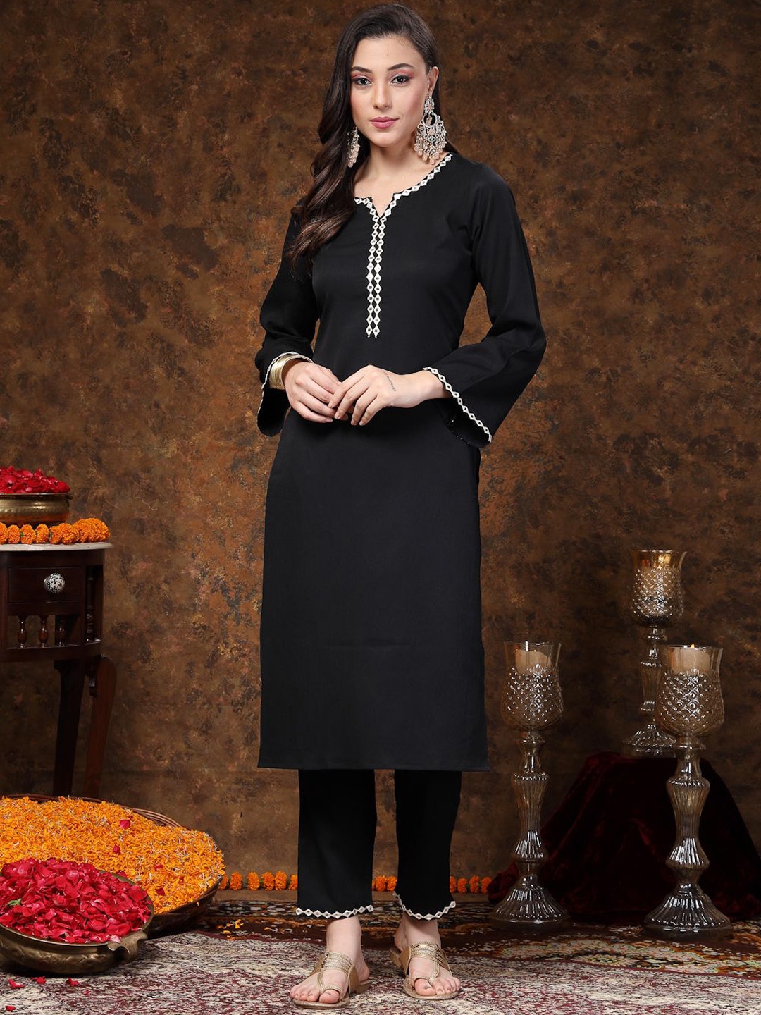 

Stylum Geometric Embroidered Mirror Work Straight Kurta with Trousers, Black