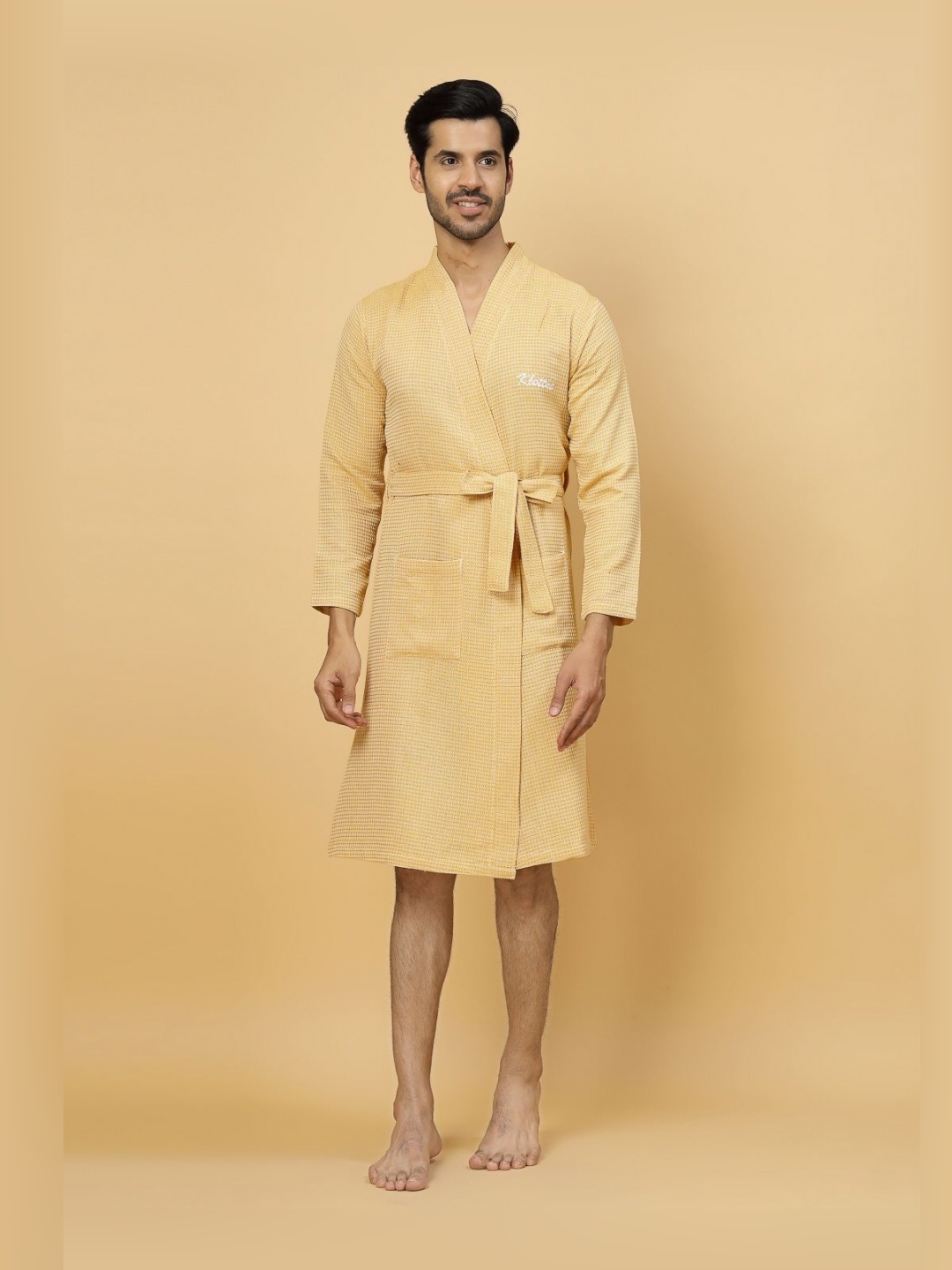 

KLOTTHE Men Checked Pure Cotton Bath Robe With Belt, Yellow