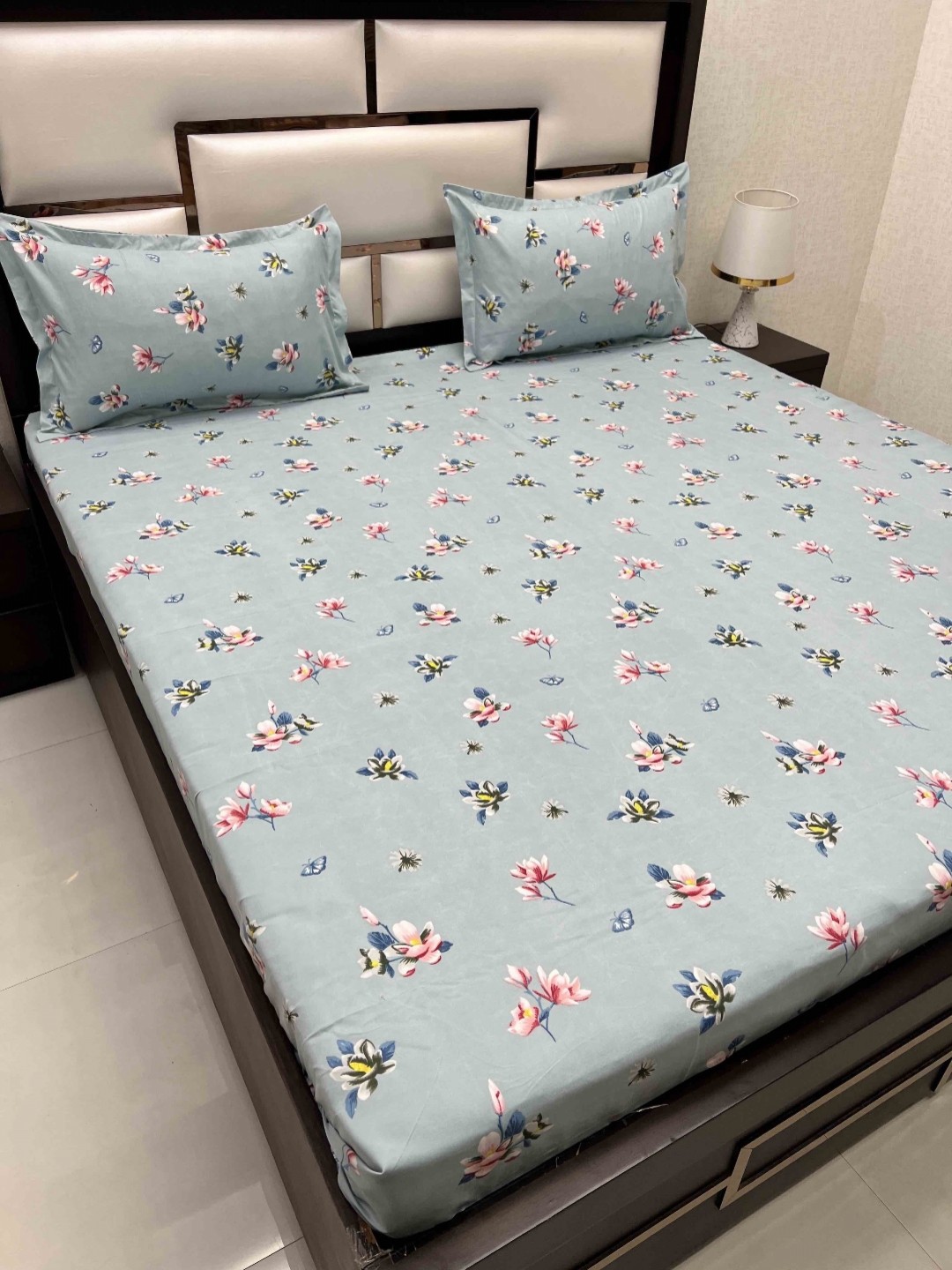 

Pure Decor Amulya Blue & White Floral Printed 350 TC Microfiber Double Queen Bedsheet Set