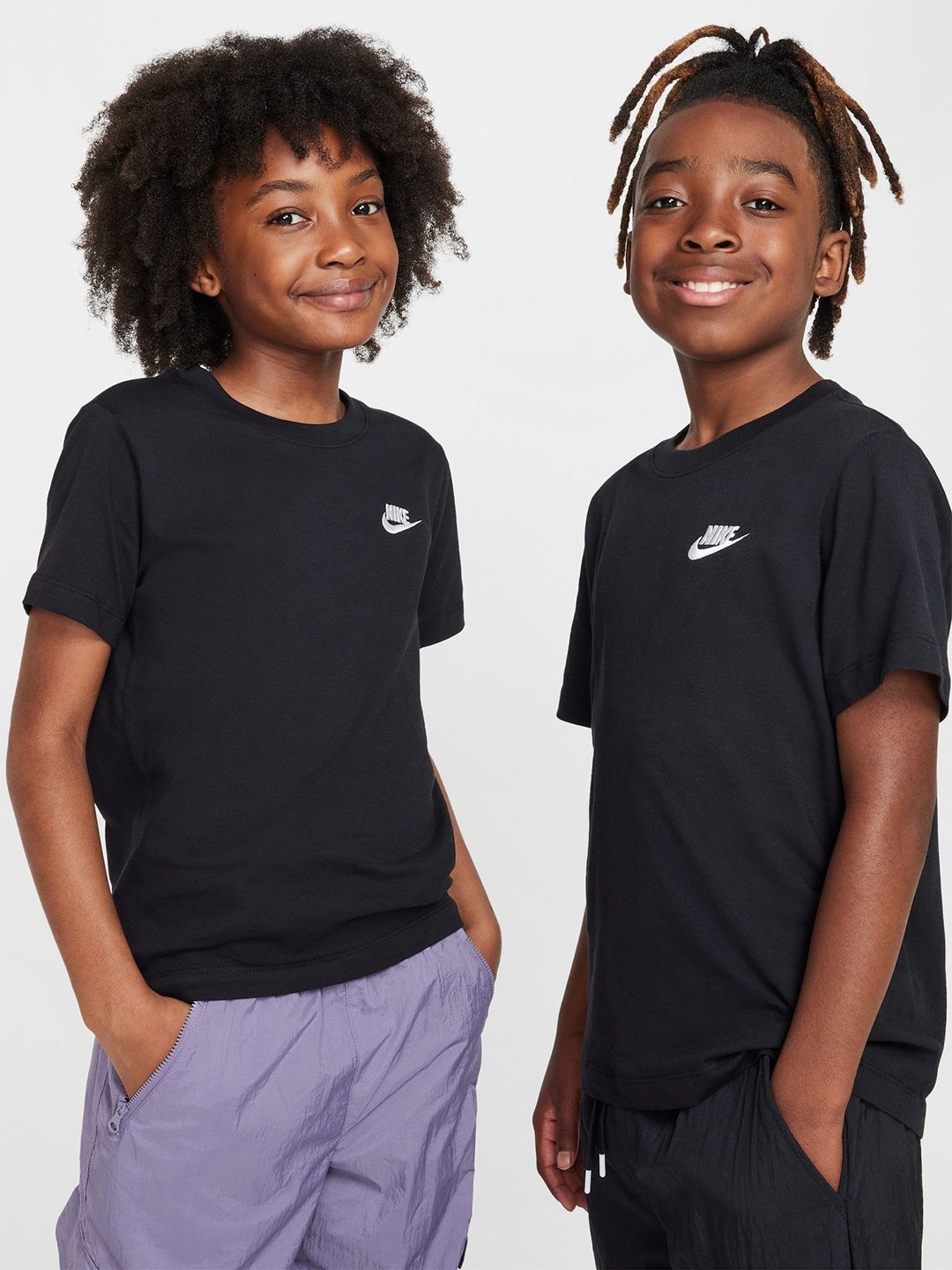 

Nike Sportswear Older Kids' T-Shirt, Black