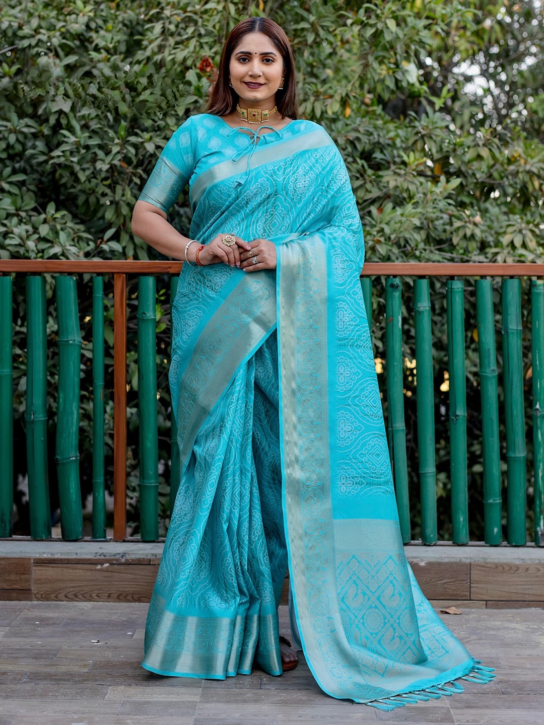 

Anaita Bandhani Printed Pure Silk Saree, Turquoise blue