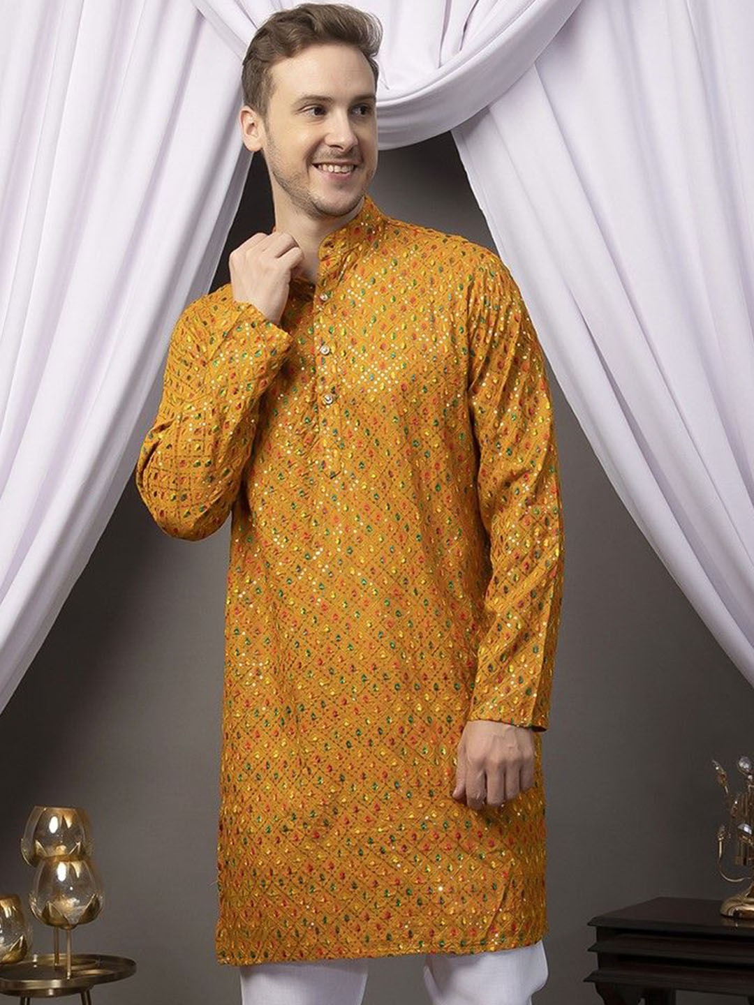 

Hangup Floral Embroidered Mandarin Collar Sequinned Straight Kurta, Mustard
