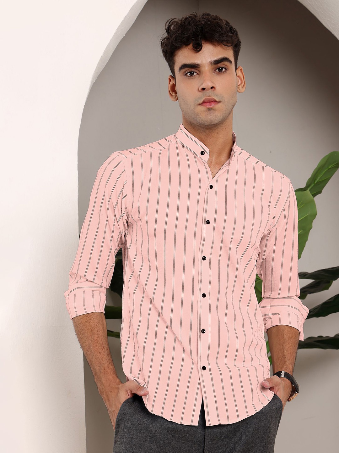 

Wuxi Men Relaxed Vertical Striped Casual Shirt, Peach