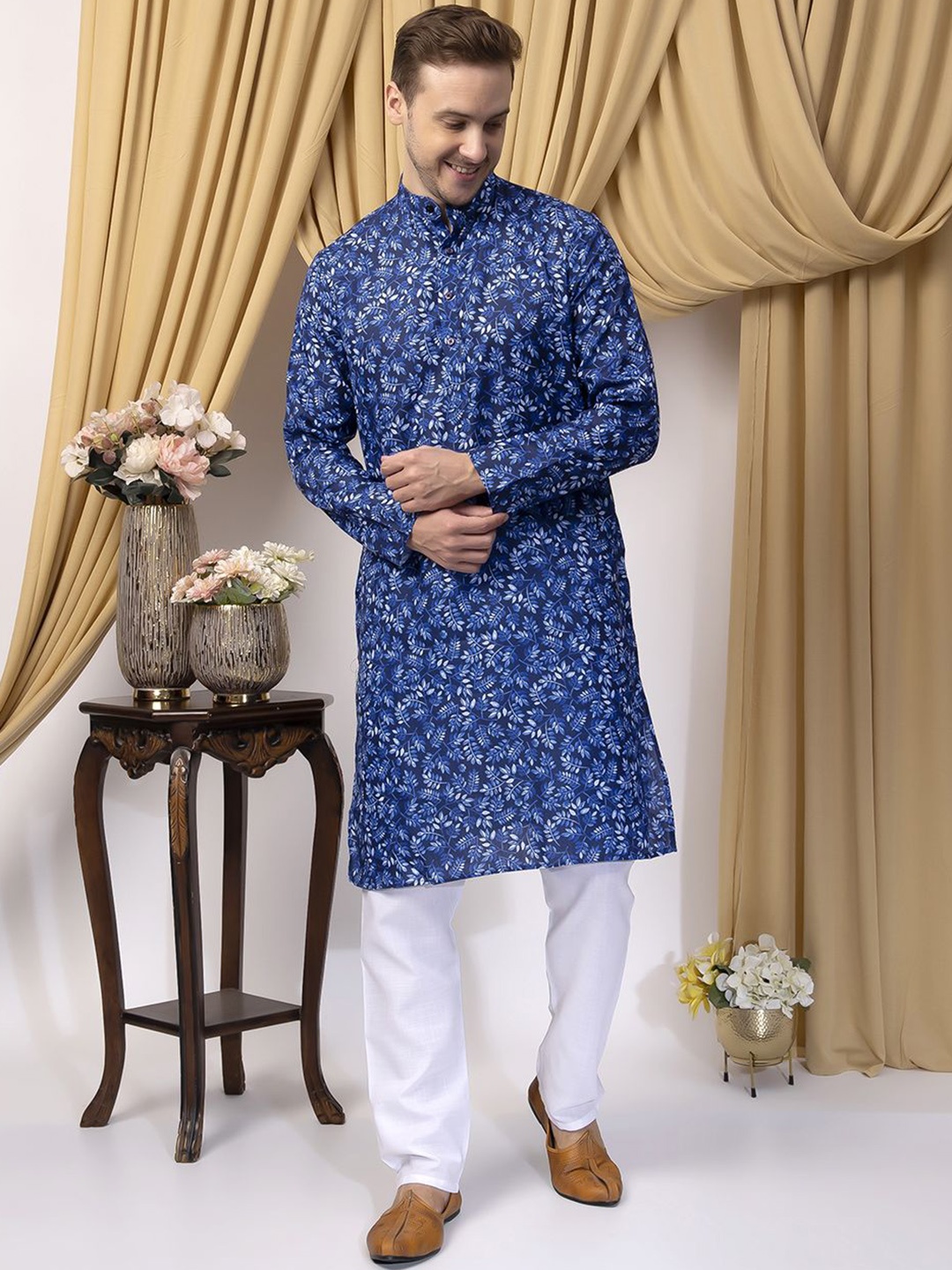 

Hangup Floral Printed Mandarin Collar Straight Kurta with Pyjamas, Blue