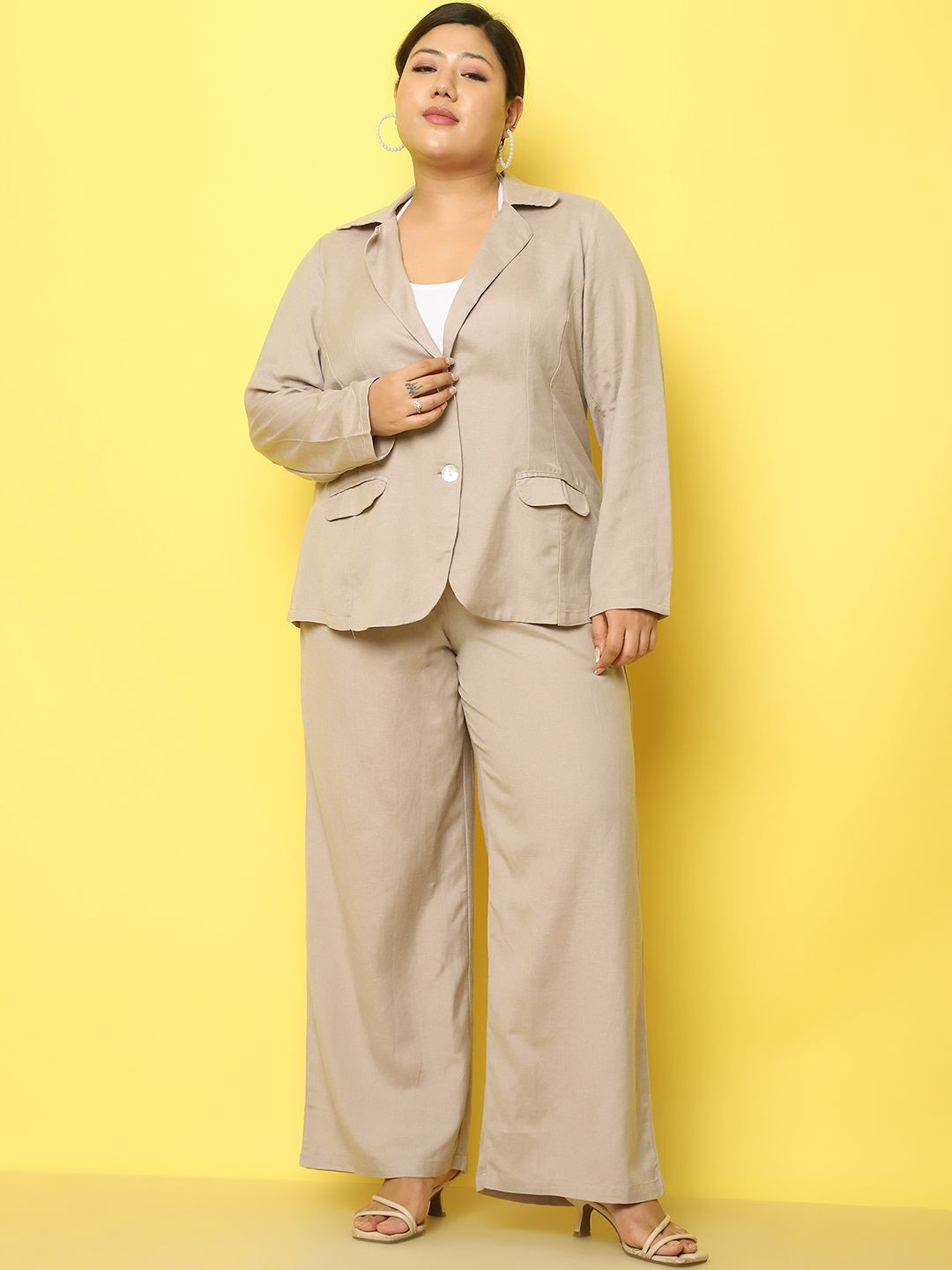 

theRebelinme Lapel Collar Neck Long Sleeves Linen Coat With Trousers, Beige