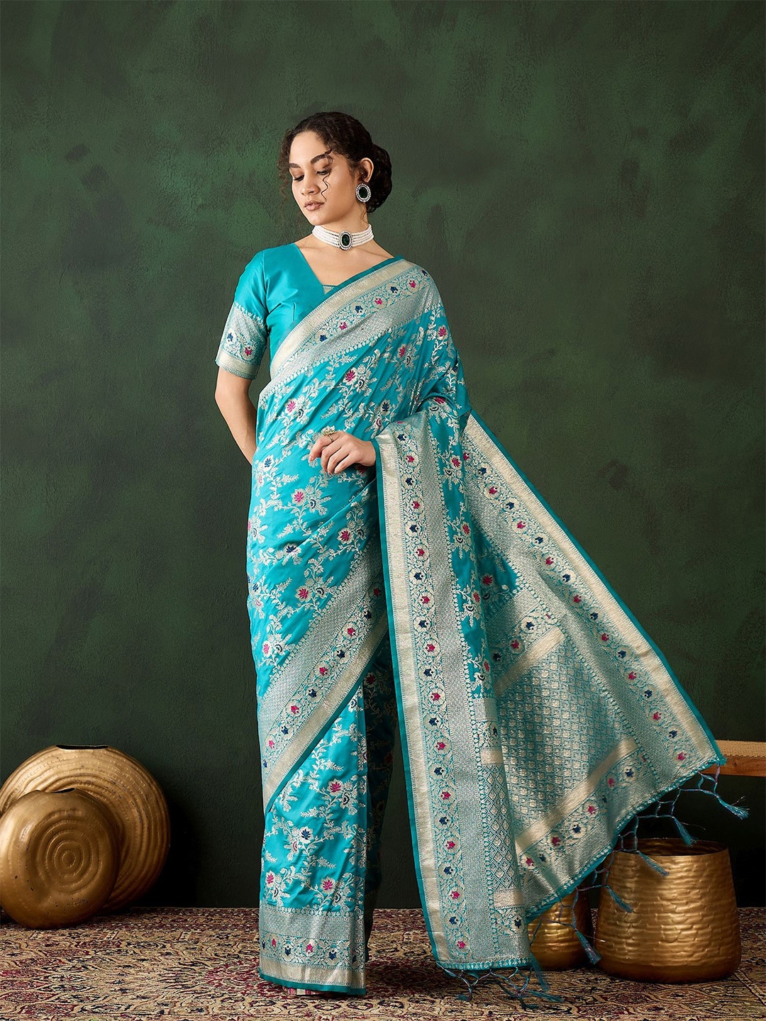 

Sangria Woven Design Kanjeevaram Saree With Blouse Piece, Teal