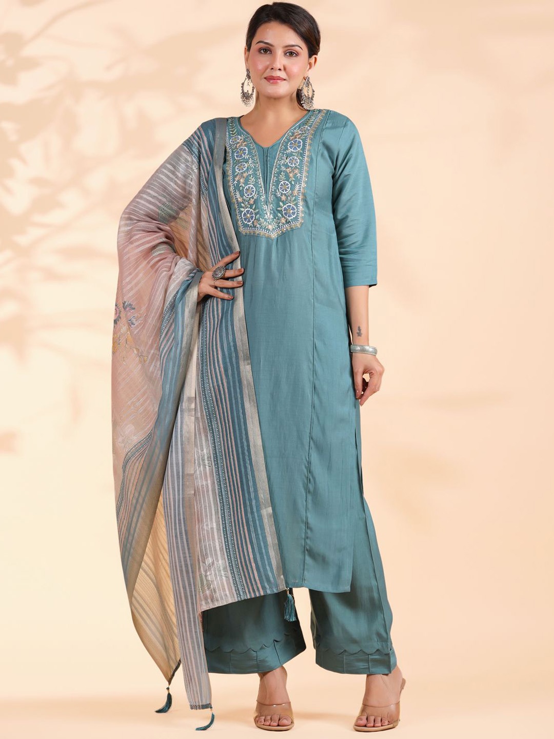 

Vbuyz Ethnic Motifs Embroidered Kurta with Palazzos & Dupatta, Turquoise blue