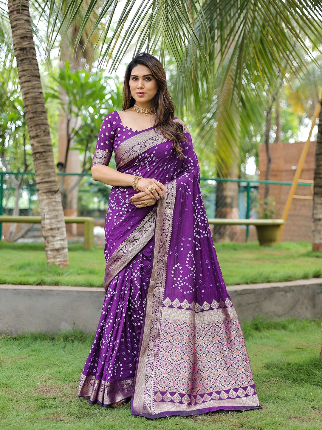 

Anaita Woven Design Pure Silk Bandhani Saree, Purple