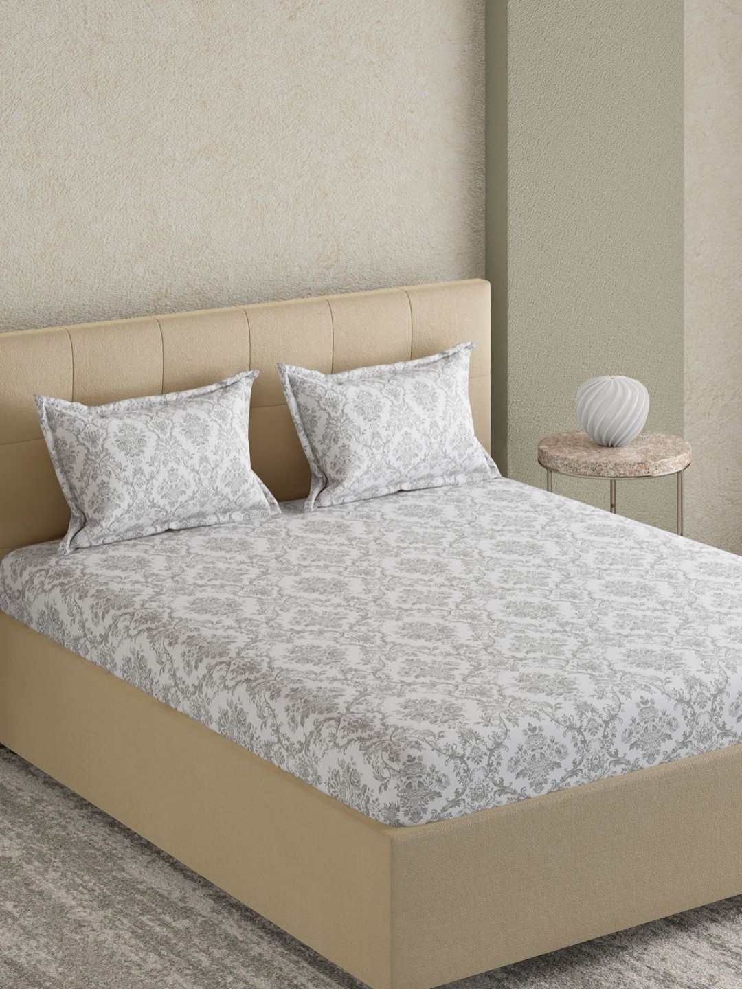 

GM Grey & White Floral Jacquard Cotton 300 TC King Bedsheet with 2 Pillow Covers
