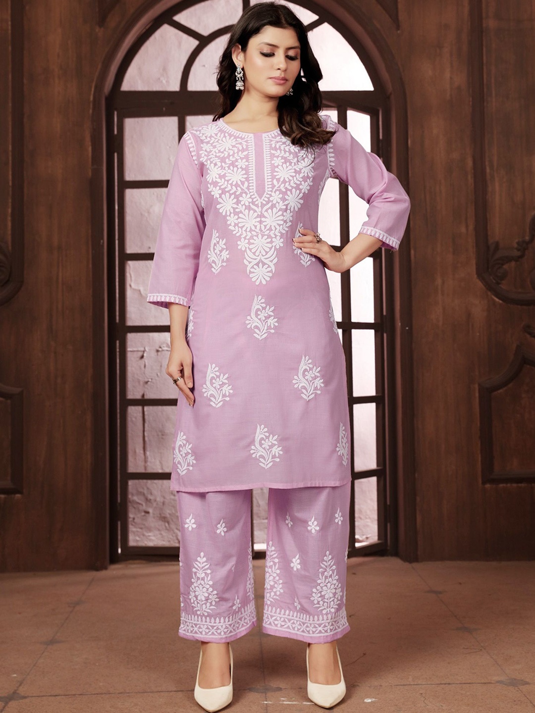 

APNISHA Floral Embroidered Regular Cotton Straight Kurta with Palazzos, Pink