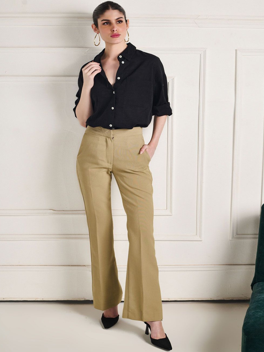 

DELAN Women Relaxed Straight Leg Flared High-Rise Easy Wash Trouser, Khaki